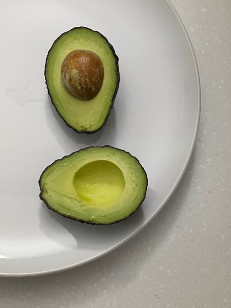 Avacados Aesthetic, Sunday Reset, Asthetic Picture, Fav Food, Healthy Hair, Healthy Food, Avocado, Healthy Recipes, Fruit