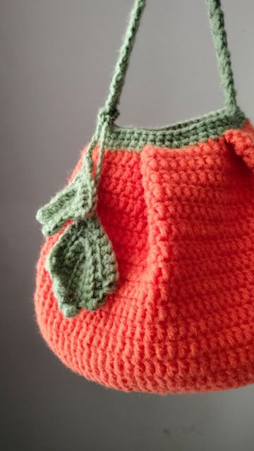 Crochet Pumpkin Bag Free Pattern, Amigurumi Bag Free Pattern, Crochet Fall Bag, Crochet Pumpkin Purse Pattern Free, Pumpkin Bag Crochet Pattern Free, Crochet Halloween Bags Free Pattern, Halloween Crochet Bag, Crochet Halloween Bag, Pumpkin Bag Crochet