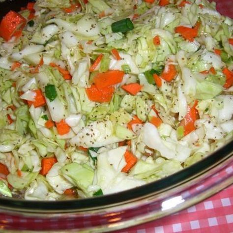 Amish Overnight Coleslaw Vegetarian Nachos, Pulled Pork Nachos, Nachos Recipe Easy, Cole Slaw, Slaw Recipes, Amish Recipes, Dutch Recipes, Coleslaw Recipe, Coleslaw