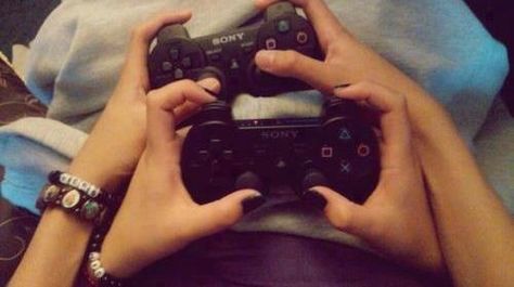 I like it very much! Couples Playing Video Games, Couple Swag, Dear Boyfriend, Couples Play, Perfect Boyfriend, Boys Playing, The Perfect Guy, Perfect Love, Photo Couple