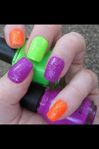 Green purple and orange nails plus sparkly Nail Themes, Kids Nails, Neat Nails, Holloween Nails, Neon Glitter, Cute Halloween Nails, Gel Nails At Home, Glitter Bomb, Nails Easy