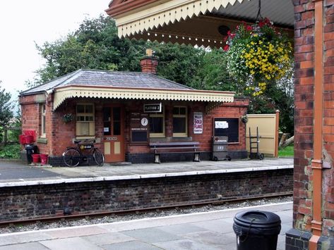 Victorian Railway Station, Train Station Coffee Shop, British Train Station, Train Commute, Train Carriage, Old Train Station, Rail Road, Train Stations, Old Train