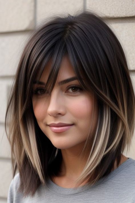 Chin Length Hairstyles, Haircuts With Balayage, Rambut Brunette, Lob Haircuts, Chin Length Hair, Hair Styles Color, Hairstyles Women, Hair 2024, Hair Color And Cut