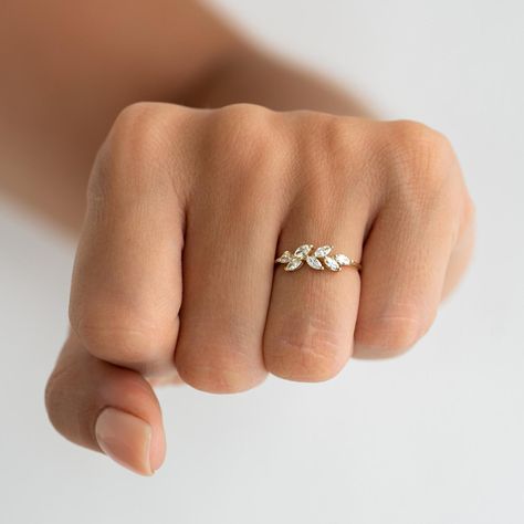 Diamond Leaf Ring 14k Gold - Freya | Linjer Jewelry Leaf Ring Design, Diamond Leaf Ring, Pear Cut Diamond, Big Rings, Detailed Ring, Leaf Ring, Elegant Ring, 14k Gold Ring, Traditional Jewelry