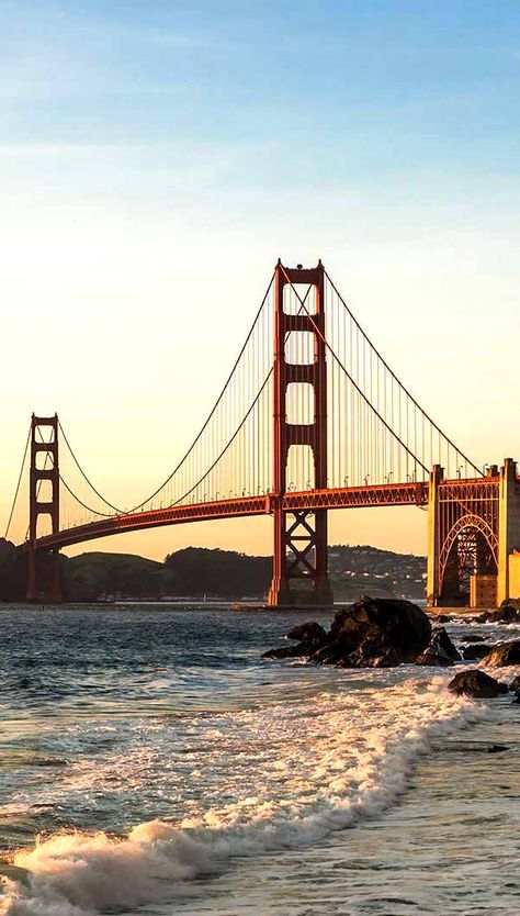 Explore landmarks in USA! America Landmarks, Golden Gate Bridge Wallpaper, Travel Destinations Usa, Usa Landmarks, Golden Feather, Places In Usa, Beach Honeymoon Destinations, Beach Honeymoon, Largest Waterfall