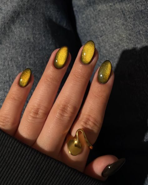 Want to recreate these in all colours🥹🐈‍⬛🌖✨swipe left for tutorial👀 products are linked in my storefront💫 ring @bohomoon - code ‘simly10’ to save 10% *affiliate ____ #nailart #fallnails #velvetnails #glassnails #cateyenails #magneticnails #nailinspiration #halloweennails #blacknails #diynails #gelnails Yellow Cat Eye Nails, Cat Eye Fall Nails, Yellow Nail Art, Velvet Nails, November Nails, Romantic Nails, Eye Nails, Magnetic Nails, Short Acrylic