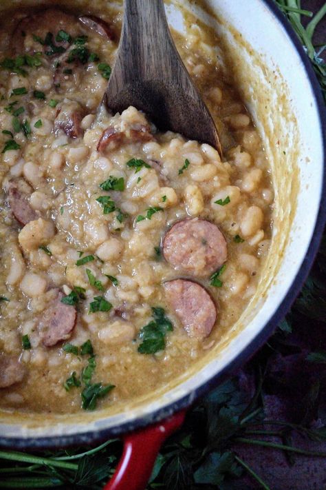 White Beans And Rice, White Beans Recipe, Camellia White, Creamy White Beans, White Bean Recipes, Recipes Southern, Southern Louisiana, Beans And Sausage, Louisiana Style