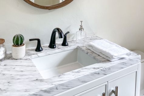 How To Choose the Right Bathroom Countertop Concrete Bathroom Countertops, Marble Countertops Bathroom, Granite Bathroom Countertops, Quartz Bathroom, Granite Bathroom, White Marble Bathrooms, Countertop Design, Bathroom Counters, Bathroom Countertop