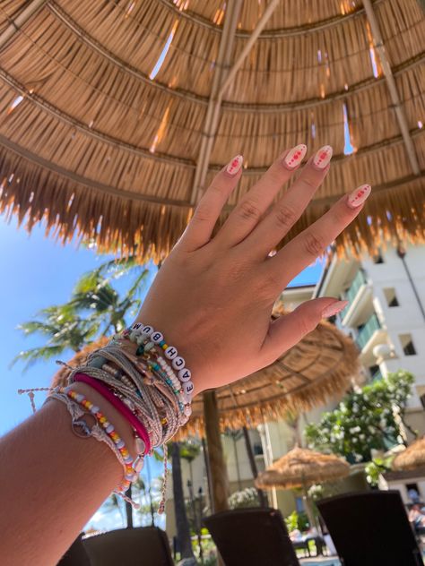 Summer Nails Astetics, Gel Nail Designs Beach Vacation, Outerbanks Nail Ideas, Sarah Cameron Nails, Outer Banks Nails, Mallorca Nails, Beachy Summer Nails, Summer Nails 2022 Color Trends, Nails Short Summer