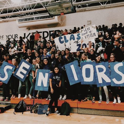 High School Spirit Stick, Senior Rally Posters, Rally Ideas Highschool, School Assembly Aesthetic, Prep Rally Poster Ideas, Space Pep Rally, School Spirit Posters Pep Rally, Senior Year Bulletin Board Ideas, Pep Rally Posters Senior