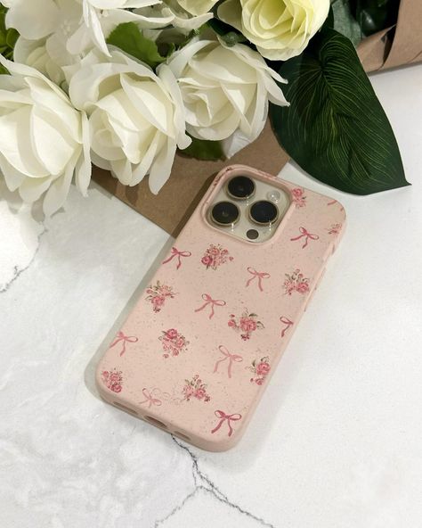 Really leaning into the coquette aesthetic with the cutest case from @pelacase 🎀 . . Pela makes phone cases that are both stylish and eco-friendly. These cases are made from plant-based materials, so they protect your device while also helping to reduce plastic waste and environmental impact🐢🫶🏼 Cute Phone Cases Aesthetic, Iphone Cases Aesthetic, Phone Cases Aesthetic, Girly Pop, Pretty Iphone Cases, Pretty Phone Cases, Cute Cases, Plastic Waste, Cute Phone Cases