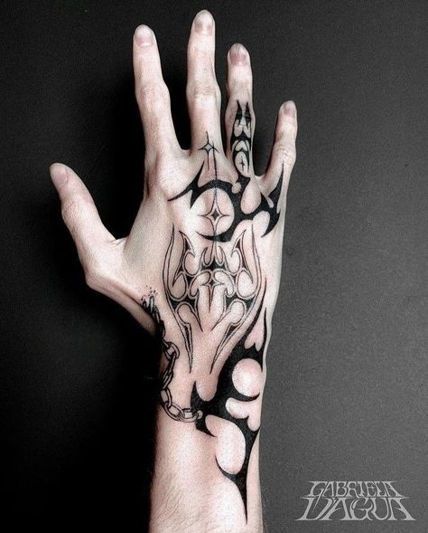 Geometric Tattoo Hand, Hand Tats, Tattoo Templates, Hand Tattoos For Women, Hand Tattoos For Guys, Hand Tattoo, Creative Tattoos, Tattoo Designs Men, Wrist Tattoos