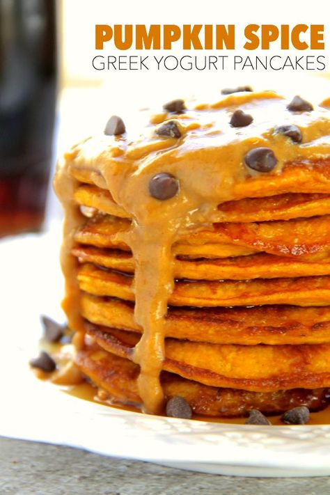 Macro Breakfast, Pumpkin Protein Pancakes, Pumpkin Pancake, 20g Of Protein, Greek Yogurt Pancakes, Pumpkin Pancake Recipe, Yogurt Pancakes, Healthy Pancakes, Pancakes Breakfast