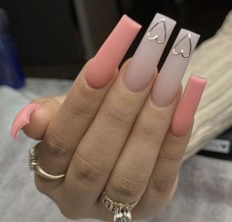 Diy Valentine's Nails, Nails Classic, Vday Nails, Heart Nail Designs, Long Acrylic Nail Designs, February Nails, Nail Designs Valentines, White Acrylic Nails, Valentines Day Nails