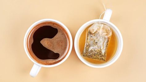 Coffee Vs Tea, Tea Supplies, Caffeine Content, How To Order Coffee, Healthy Teas, Coffee Pictures, Sugary Drinks, Free Tea, Iced Drinks