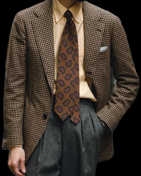 Autumn Suits Men, Vintage Outfit Inspo Men, Mens Vintage Suit, Vintage Blazer Outfit Men, Retro Suits Men, 70s Casual Fashion, Vintage Suits Men, Fall Suits For Men, Checkered Suit Men