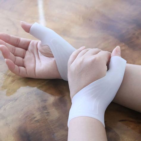 💖 1pcs Silicone Gel Therapy Wrist Thumb Support Gloves Arthritis Pressure Corrector Gloves Carpal Tendonitis Protection Gloves 💖 by Samag Shop At wonderful price 🤑 Shop now 🛍️ at https://tinyurl.com/28ofhojp Carpal Tunnel, Wrist Support, Silicone Gel, Hand Shapes, Muscle Pain, Gloves