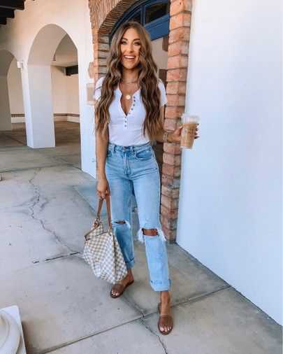 LIKEtoKNOW.it Outfit Ideas For Doctors Appointment, Summer Out To Dinner Outfit, Casual Dinner Outfit Summer Simple, Simple Easter Outfit Women, Casual Bar Outfits Summer, Easter Outfit Women Church, Easter Outfit Women, Casual Outfits For Spring, Cookout Outfit