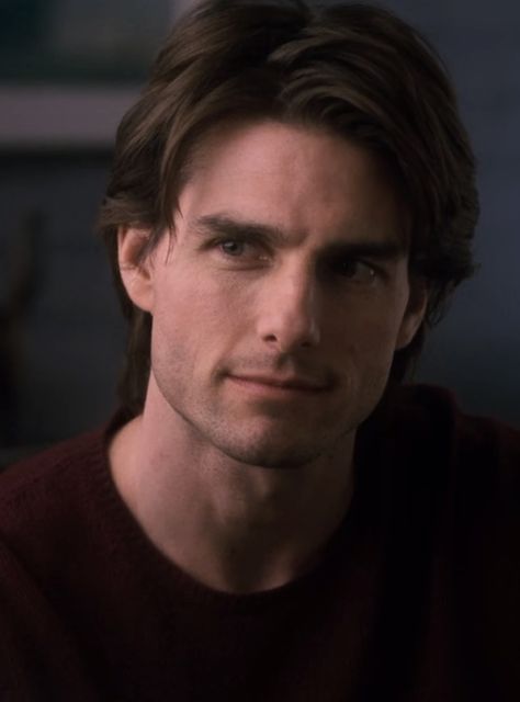 Tom Cruise Vampire, Tom Cruise 2000s, Young Tom Cruise Aesthetic, Tom Cruise Vanilla Sky, Tom Cruise 80s Aesthetic, Tom Cruise Now, Tom Cruise Aesthetic, Tom Cruise Hairstyle, Tom Cruise 80s