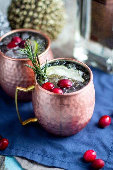 Gin Moscow Mule Recipe, Gin Moscow Mule, Gin Mule Recipe, Holiday Moscow Mule, Cranberry Moscow Mule, Gin Drink Recipes, Pure Cranberry Juice, Rosemary Cocktail, Holiday Party Drinks