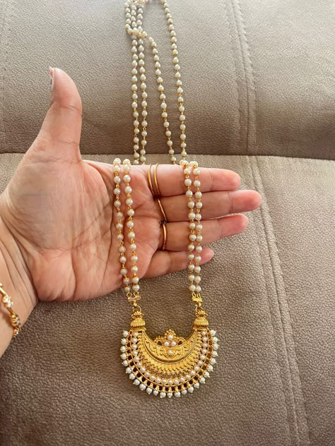 Pearl Mala, Bridal Jewelry Sets Brides, Gold Jewels Design, Gold Pearl Jewelry, Gold Bangles For Women, Diamond Fashion Jewelry, Gold Jewellry, Fancy Jewelry Necklace, Pearl Jewelry Design