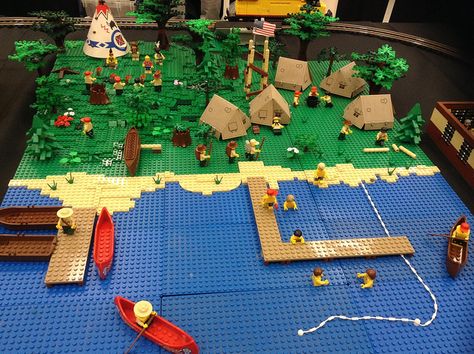 Lego Camping, Lego Camper, Lego Village, Lego Theme, Village Ideas, Lego Challenge, Lego Club, Under Stairs Cupboard, City Layout