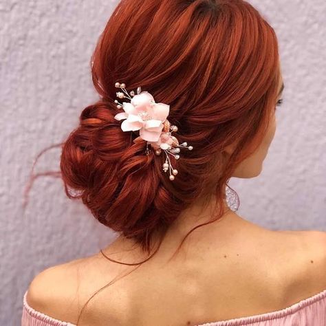 Copper Bridal Hair, Red Hair Wedding Hairstyles, Pelo Color Cobre, Red Hair Updo, Bridesmaid Hair Pieces, Wedding Hairstyles Bridesmaid, Bridesmaid Hair Updo, Crystal Hair Pins, Bride Headpiece