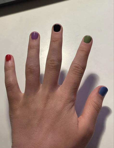 Cavetown Inspired Nails, Short Nails Grunge, Harry Styles Nails, Band Nails, Punk Nails, Soft Nails, Nails Desing, Girls Nails, Minimalist Nails