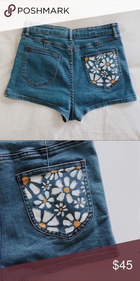 BDG Urban Shorts with painted pocket BDG shorts with hand painted flowers on pocket (one of a kind) Urban Outfitters Shorts Skorts Painting Jean Shorts, Painting On Shorts Ideas, Painting Jean Shorts Ideas, Painting On Shorts, Painted Pockets, Painted Shorts Ideas, Things To Paint On Jeans Pockets, Painting On Jeans Pocket, Painting Shorts