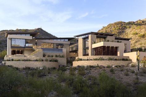 Arizona Mansions, Exterior Fireplace, Architectural Competition, Architecture Model House, Travel Savings, Mansions Luxury, Paradise Valley, Real Estate Houses, Indoor Outdoor Living