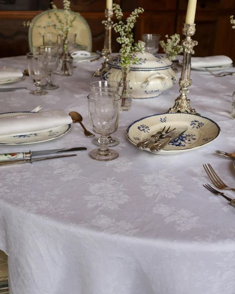 Nothing gives quiet luxury quite like monogrammed antique French table linens. Their subtle yet enchanting damask designs and hand embroidered initials are elegant and rich in history. This stunning set is embroidered in the initials L.B. And comes with twelve napkins and one large tablecloth. Head to our website to shop! #antiquetable #antiquetableware #antiques #tablescape #tablestyling #tabledecor #artdelatable #maisonfete Embroidered Initials, French Table, Dinner Table Decor, Romantic Homes, Antique Table, Quiet Luxury, Dinner Table, Table Decor, Tablescapes