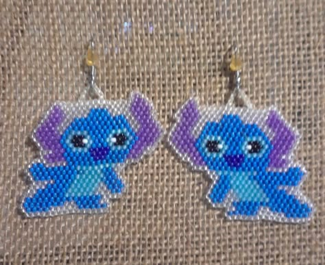 Disney Seed Bead Patterns, Beaded Hello Kitty Pattern, Disney Beaded Earrings, Nightmare Before Christmas Beaded Earrings, Disney Brick Stitch Patterns, Lilo And Stitch Beaded Earrings, Beaded Characters, Beaded Crosses, Brick Stitch Lilo & Stitch