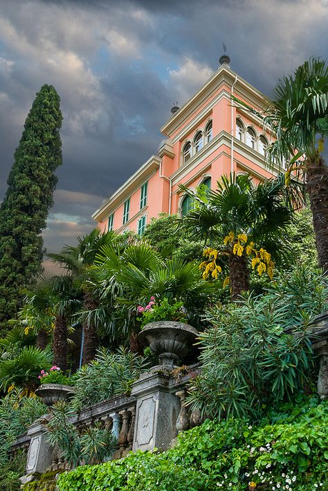 Verenna Villa ~ Lake Como, Italy ~ Miks' Pics "Vintage Architecture" board @ http://www.pinterest.com/msmgish/vintage-architecture/ Italian Palette, Lac Como, Romantic Trips, Countryside Garden, Tourism Places, Comer See, Italian Lakes, Lake Como Italy, Places In Italy