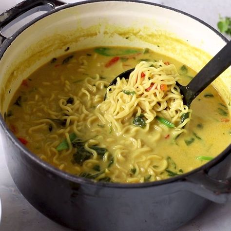 Coconut Ramen Noodle Recipes, Coconut Curry Ramen Soup, Coconut Ramen Soup, Curry Ramen Noodle Recipes, Simple Ramen Recipes, Coconut Ramen, Coconut Curry Noodles, Curry Vegetable Soup, Coconut Curry Ramen