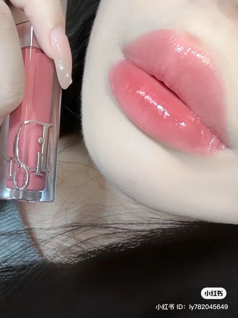 Dior Pink Lipstick, Dior Addict Lipstick, Lips Inspiration, Wholesale Makeup, Lipgloss Lips, Makeup Accesories, Face Art Makeup, Dior Addict Lip, Pink Lip Gloss