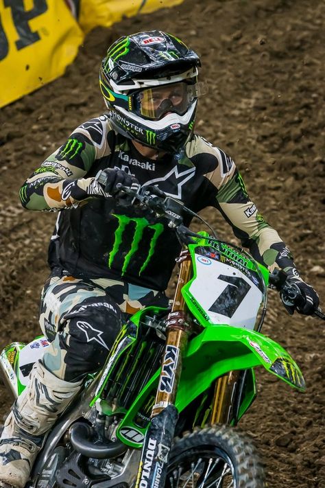 Eli Tomac at Indy 2 2021 Cactus Jack Wallpaper, Eli Tomac, Kawasaki Dirt Bikes, Motor Trail, Mx Boots, Dirt Biking, Moto Cross, Drift Cars, Dirt Bikes