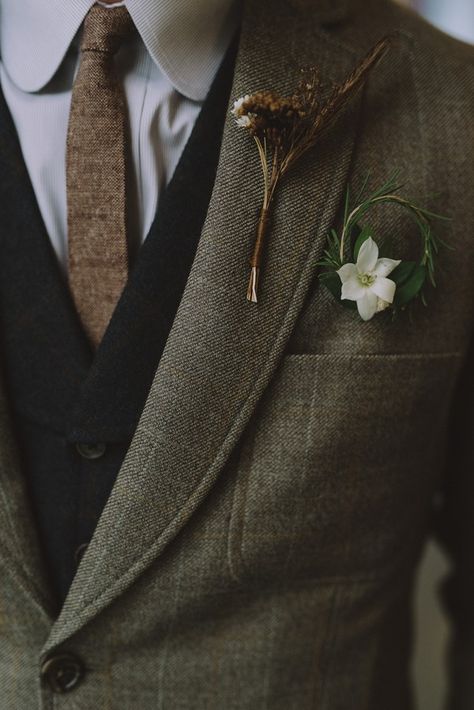 Mens Wedding Attire, Groom Wedding Attire, Man In A Suit, Wedding Suits Groom, Festival Inspiration, Wedding Groomsmen, Groomsmen Suits, Groomsmen Attire, Groom Outfit