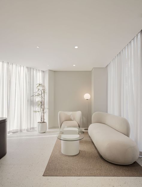 AH. CLINIC | LABOTORY Clinic Room Interior Design, Modern Clinic, Laser Clinic, Spa Interior Design, Cosmetic Clinic, Clinic Interior Design, Spa Interior, Modern Sofa Designs, Dental Office Design