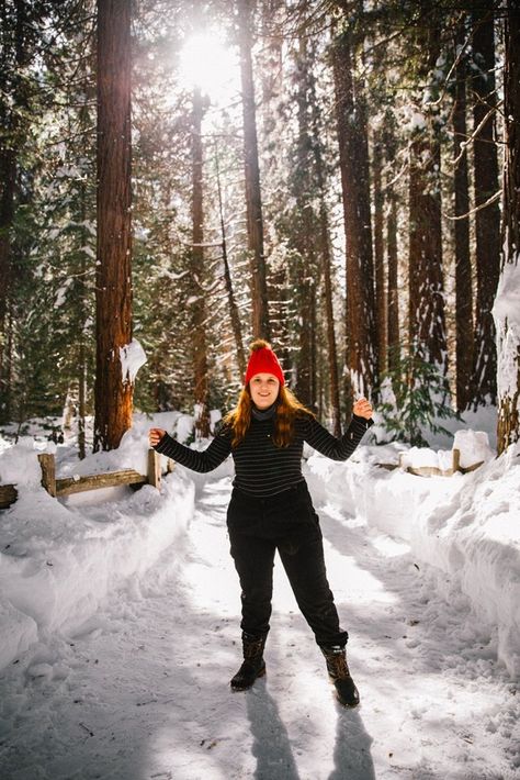 Cute (Yet Practical) Winter Hiking Outfits + Gear For Snow Adventures Snow Hiking Outfit, Winter Hiking Outfits, Winter Hiking Gear, Fancy Boots, Winter Hiking Boots, Snow Adventure, Hiking Photos, Weather Snow, Hiking Outfits