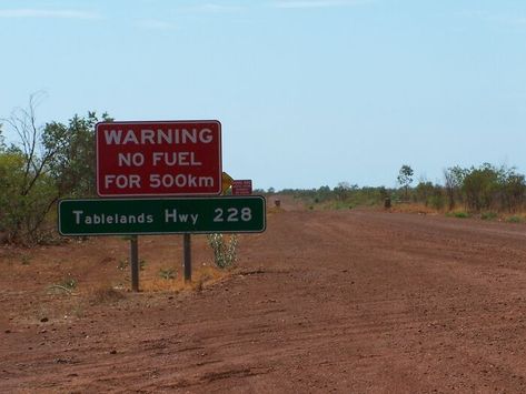 Creepy Signs, Australian Road Signs, Funny Road Signs, Hospital Signs, Pool Signs, Slippery When Wet, Australian Outback, Kids Laughing, Road Signs