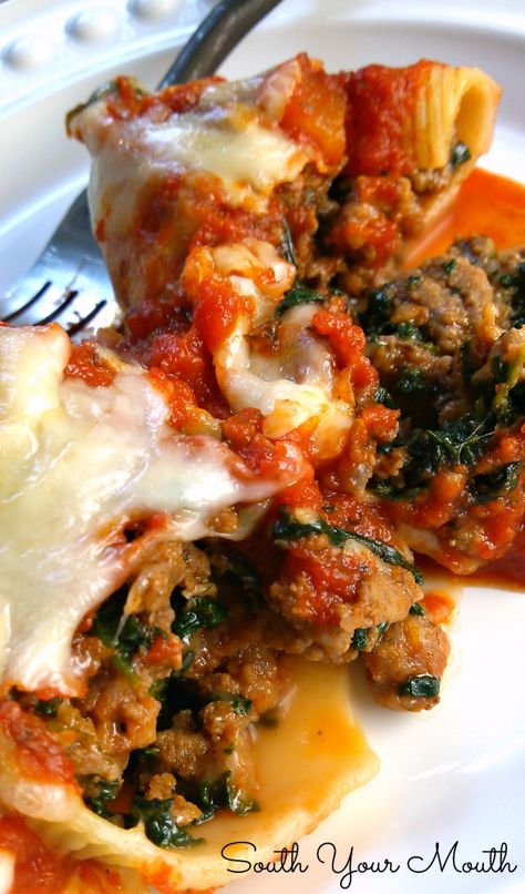 Stuffed Shells Italian, Ground Beef Spinach, Jumbo Shell Recipes, Stuffed Shells Beef, Ground Beef And Spinach, Sausage Stuffed Shells, Recipe Ricotta, Stuffed Shells With Meat, Jumbo Shells