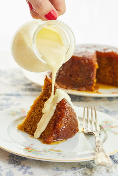 Steamed Treacle Pudding is perfect with creme anglaise. Carrot Cake Pudding, Treacle Sponge Pudding, Steamed Pudding Recipe, Traditional Christmas Desserts, Steamed Pudding, Carrot Pudding, Cake Pudding, Bigger Bolder Baking, Moist Carrot Cakes