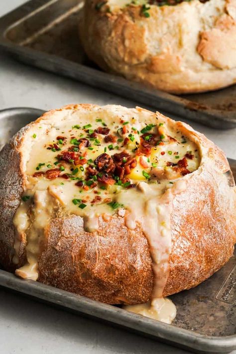 clam chowder bread bowl Clam Chowder Bread Bowl Recipe, Clam Chowder Bread Bowl, Colorful Bread, Soup Bread Bowl, Whisper Of Yum, Asparagus Stir Fry Recipes, Bread Bowl Soup, Fairytale Food, Curry Puff