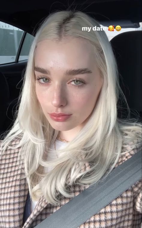 Bleach Blonde Hair Pale Skin, Makeup For Platinum Hair, Platinum Blonde Hair On Pale Skin, Platinum Blonde Hair Pale Skin, Long Bleach Blonde Hair, Platinum White Hair, Blonde Hair Pale Skin, Avrey Ovard, Alissa Salls