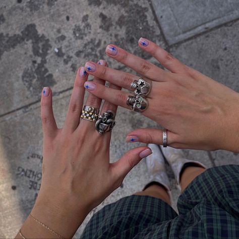 Skull rings, the great frog rings, checkered ring, arsn the label, two tone jewelry, gorjana ring, ring stack inspo, short nail inspo, simple nail designs, nail art 2023 Great Frog Rings, Short Nail Inspo Simple, Nail Inspo Simple, Frog Rings, Short Nail Inspo, Nail Art 2023, The Great Frog, Two Tone Jewelry, Silver Jewellry