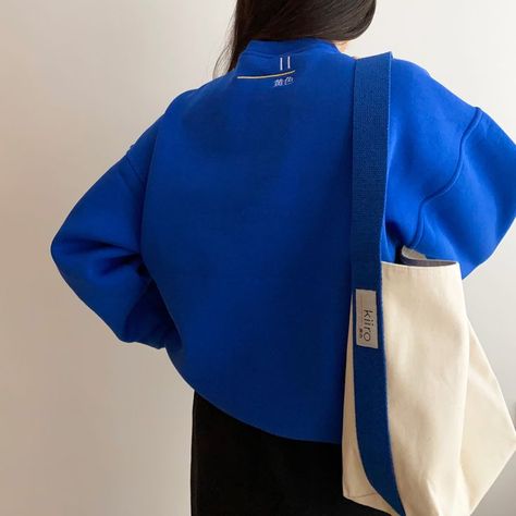 Tote Bag Straps, Sac Tote Bag, Oversize Sweatshirt, Blue Tote Bag, Mode Abaya, Oversized Bag, Diy Tote Bag, Blue Tote, Recycled Yarn