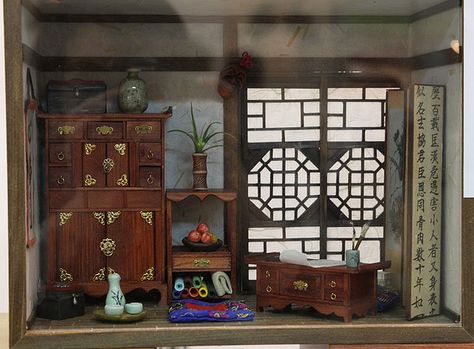 Seoul International Doll Show | Flickr - Photo Sharing! Japanese Dollhouse, Chinese Tea House, Korean Furniture, Asian House, Chinese Interior, Japanese Doll, Diy Doll Miniatures, Room Boxes, Doll Display