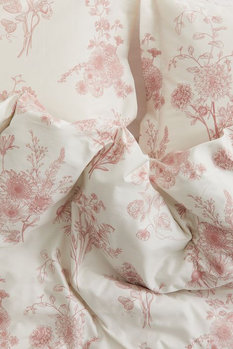 Cotton sateen double duvet cover set - Pink/Floral - Home All | H&M GB Double Duvet Covers, Double Duvet, Beautiful Interiors, Duvet Cover Set, Duvet Cover Sets, Pink Floral, Duvet Cover, Duvet Covers, Duvet