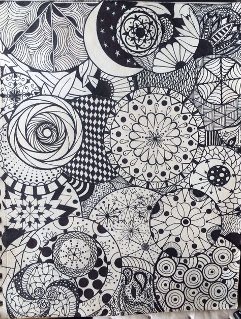 Circle zentangle doodle Drawing Circles Doodles, Circle Zentangle Patterns, Circle Zentangle, Zentangle Circles, Circle Doodles, Doodling Ideas, Zentangle Ideas, Zentangle Doodle, Doodles Art