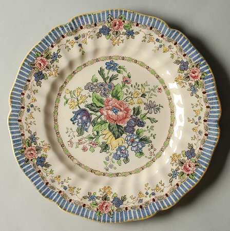 Royal Doulton, The Vernon at Replacements, Ltd Royal Doulton China, Old Plates, Antique Dishes, China Dishes, Pretty Plates, China Plates, Beautiful Plates, Antique China, China Patterns